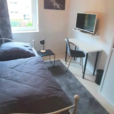 Homestay Mk-zimmervermietung Einfeld Neumuenster